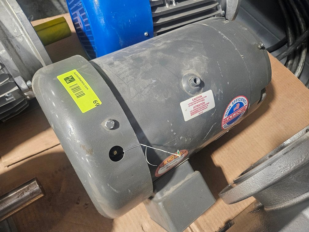 Baldor VM3709T 7.5 HP Motor, 208-230/460V, 3 PH, 3450 RPM