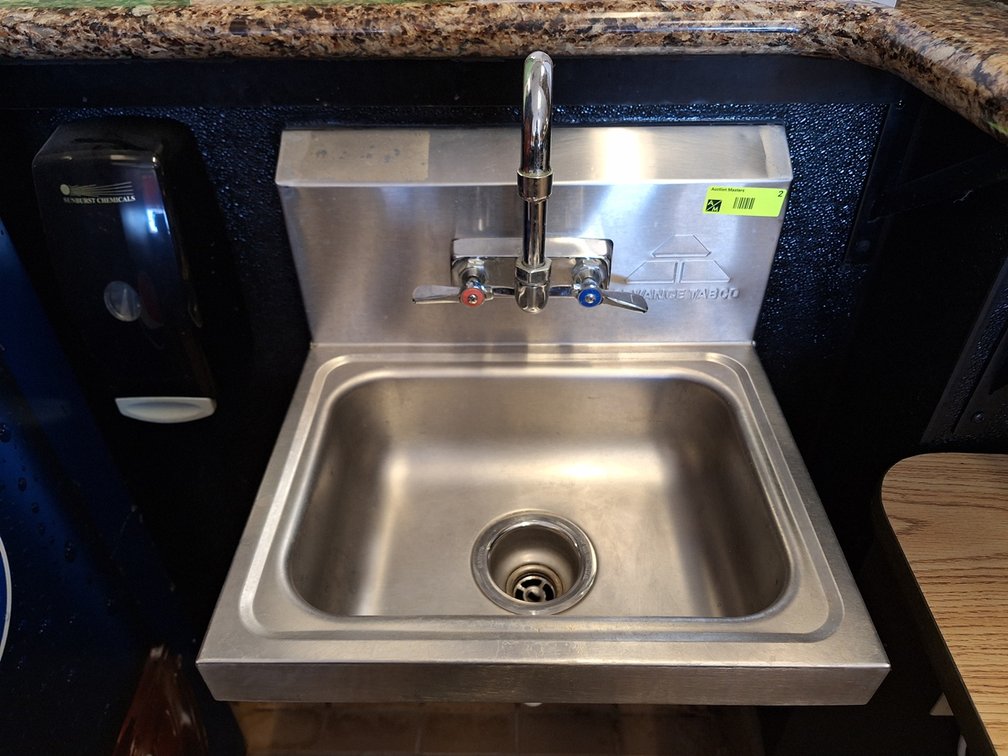 Advantage Tabco SS Hand Sink, 17"x16"x17"