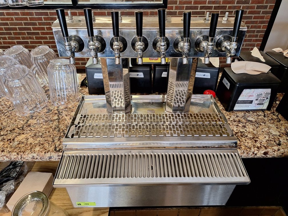 8 Tap Stainless Steel Beer Tower with Drainboard & 8 Tap Glycol System- Foxx Equipment Company, SN: 10005, Model: 03003-325