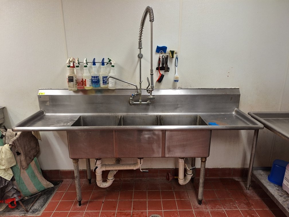 SS 3-Basin Wash Sink with Faucet and Sprayer, 80"x24"x37"