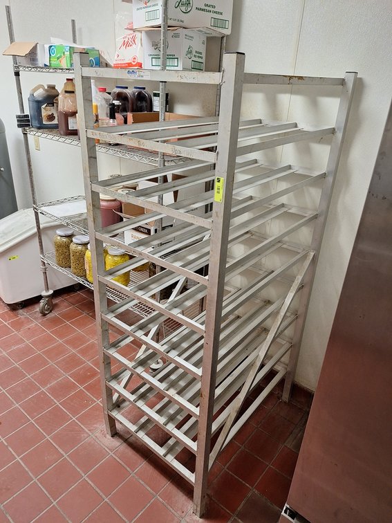 Aluminum Can Rack, 25"x35"x69"