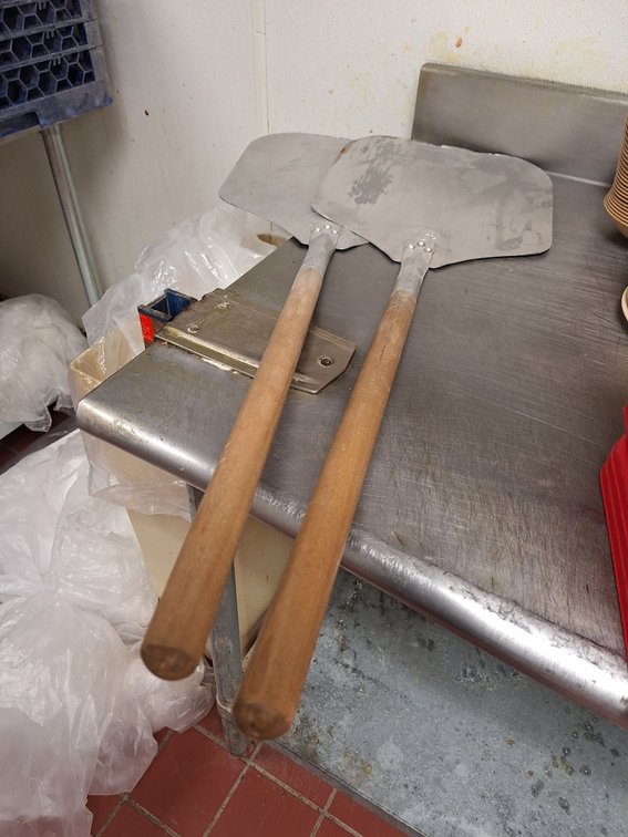 2 Pizza Peels