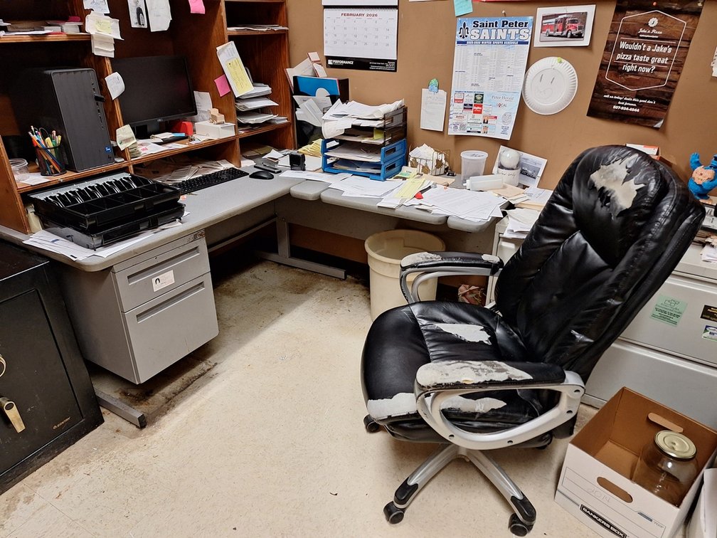 Office Furniture, 2 Desks, 2 Chairs, 2 File Cabinets