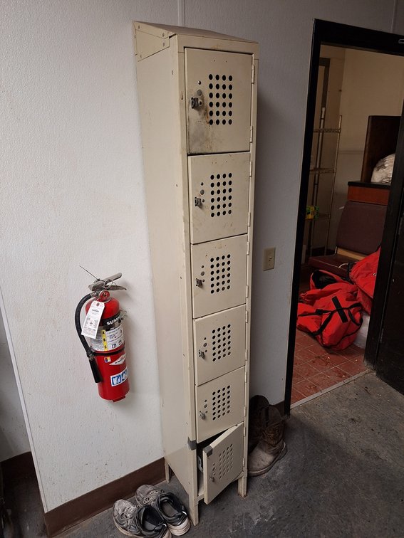 6 Place Metal Locker, 12"x12"x82"