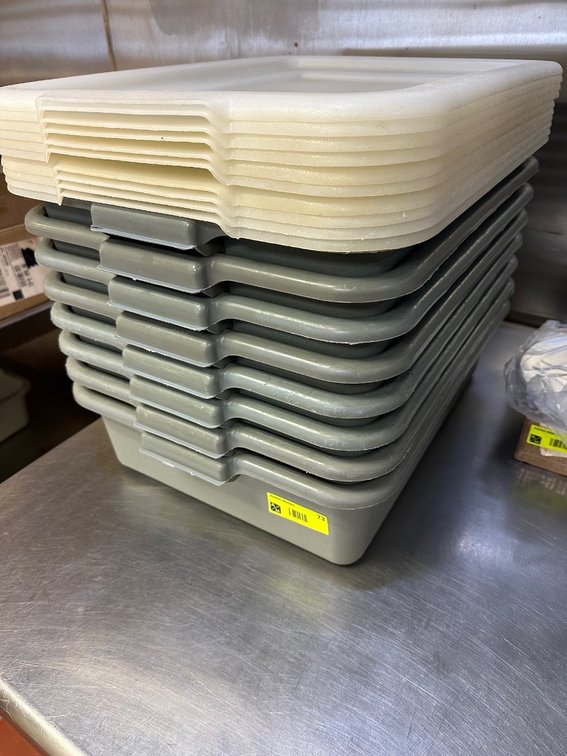 7 Poly Bins with Lids