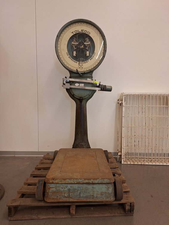 Vintage Toledo Scale on Wheels, 27"x39"x68"