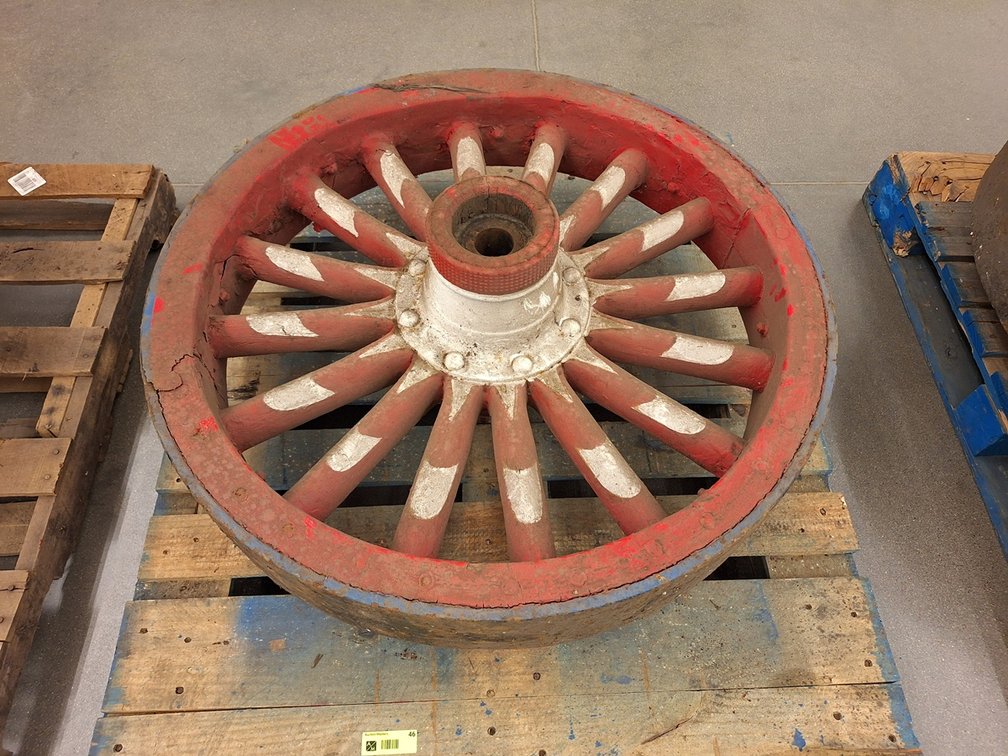 Wood Circus Wagon Wheels, 36"