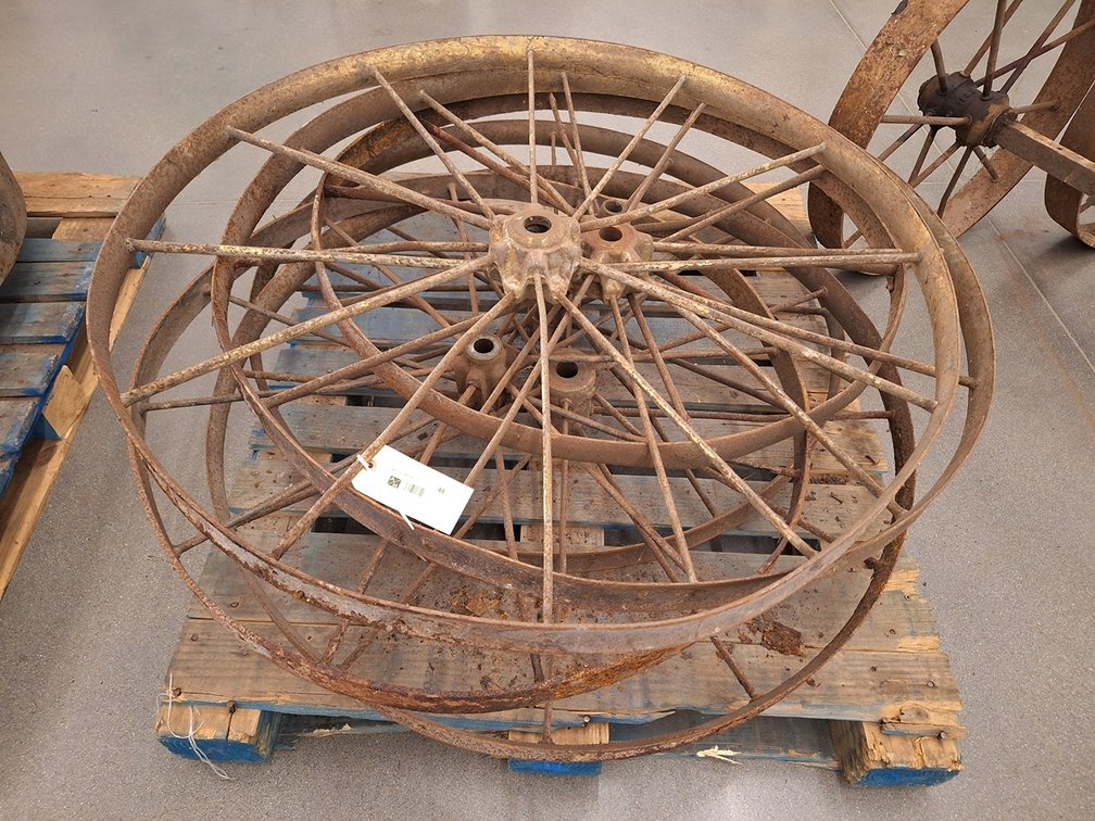 5 Metal Wagon Wheels, 42"