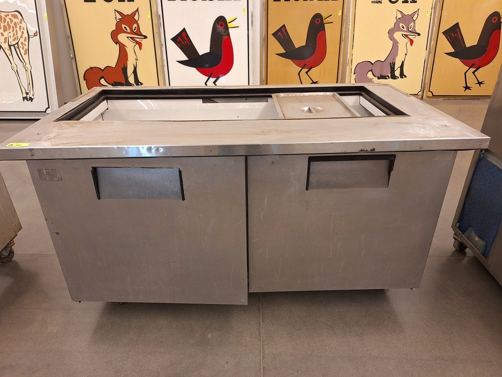 True Open Top Refrigerated Prep Table on Wheels, Model QA-60-24M-8, 115V, 60"x34"x36"