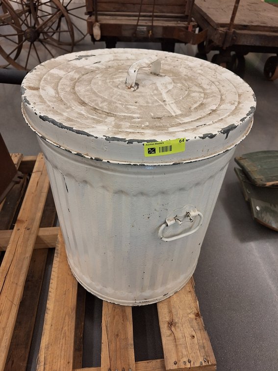 Metal Trash Can, 20"x24"