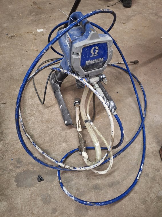 Graco Magnum Paint Sprayer with Hose and Wand