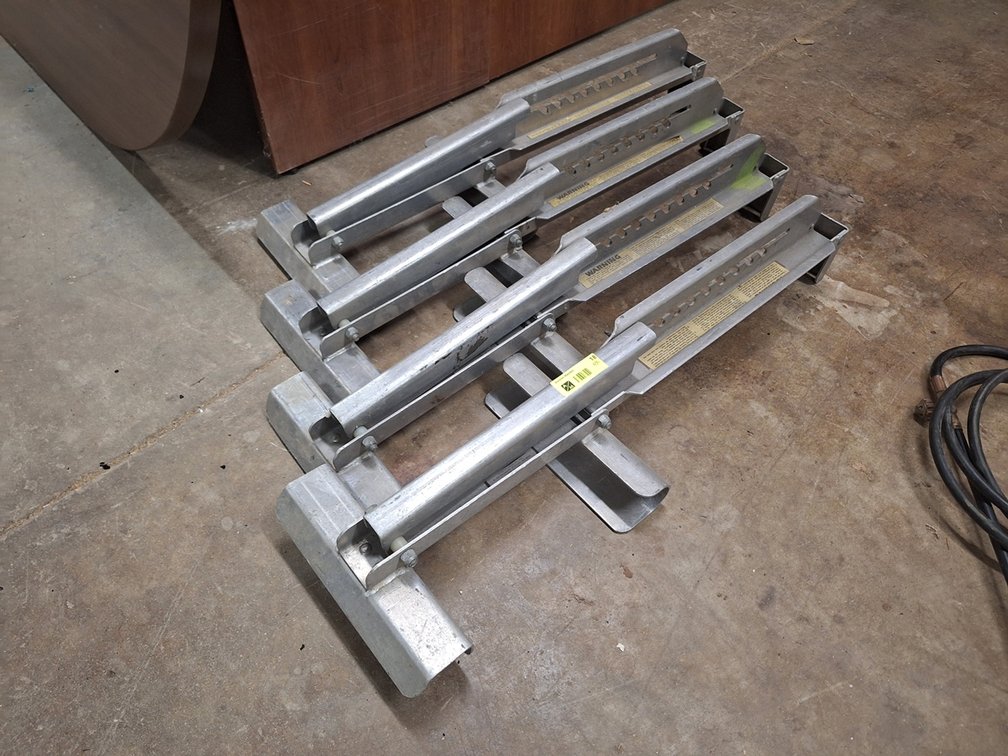 4 Ladder Jacks