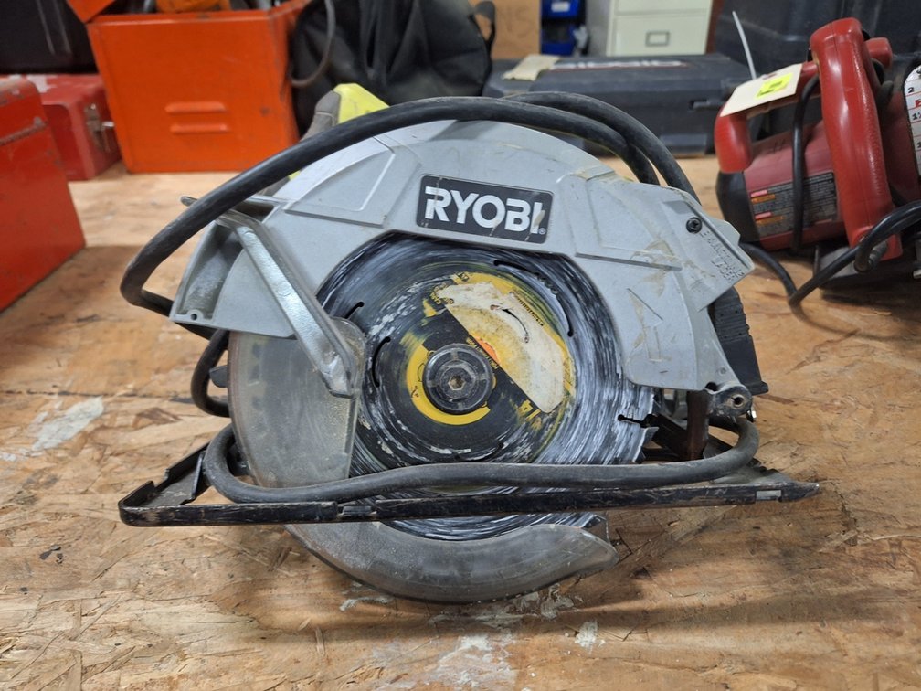 Ryobi 7 1/4" Circular Saw