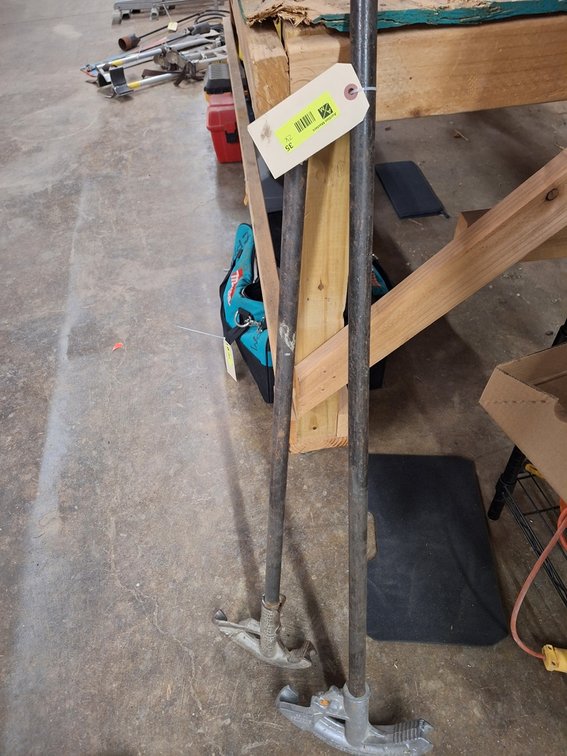 2 Pipe/Conduit Benders