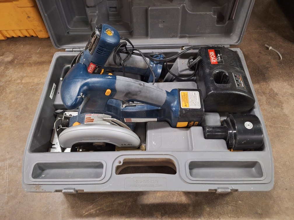 Ryobi 14.4V Cordless Drill, Circular Saw, 2 Batteries, Charger