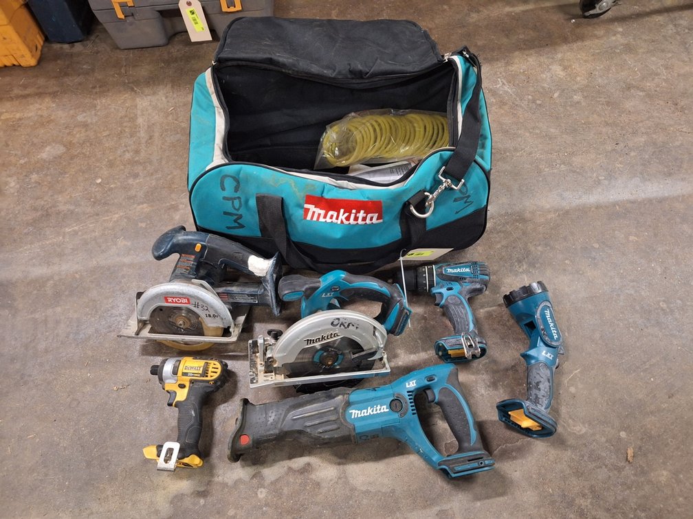 Makita Cordless Tools in Bag, 18V