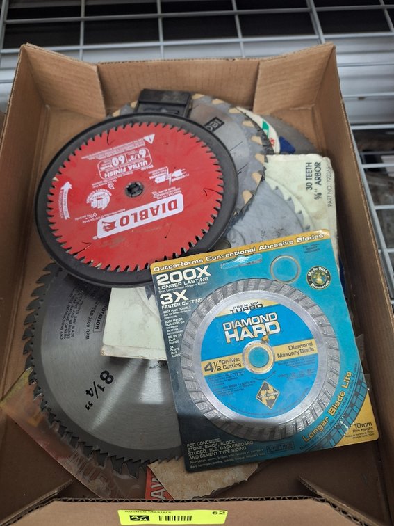 Assorted Saw Blades