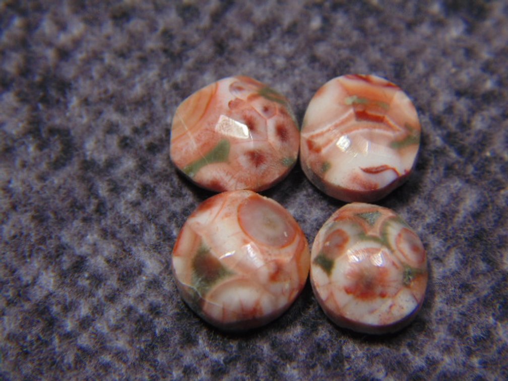 Four Thomsonite cabs