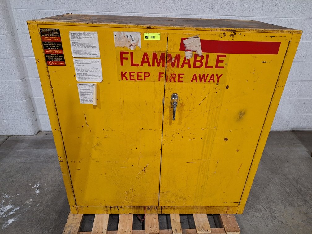 Flammable Cabinet, 42"x18"x44