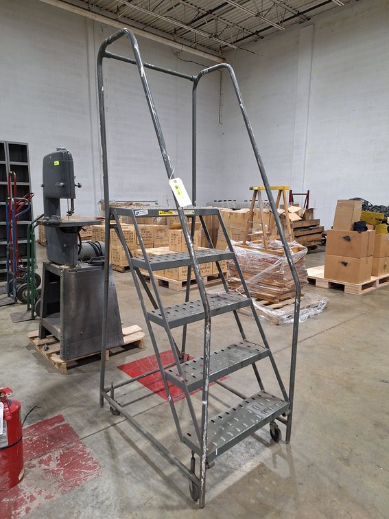 Rolling Ladder, 50" Top Step