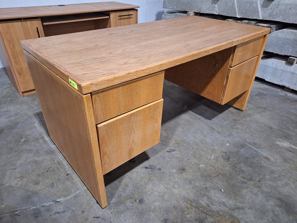 Wood Desk, 60"x30"x29"