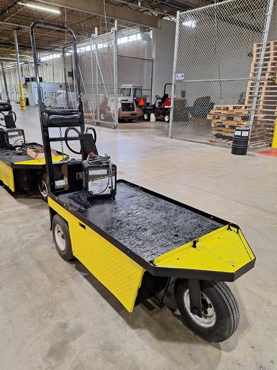EZ-GO Electric Warehouse Cart, 700lb Capacity, 24VDC, Refurbished with New Battery, Charger, 92"x30"x78"