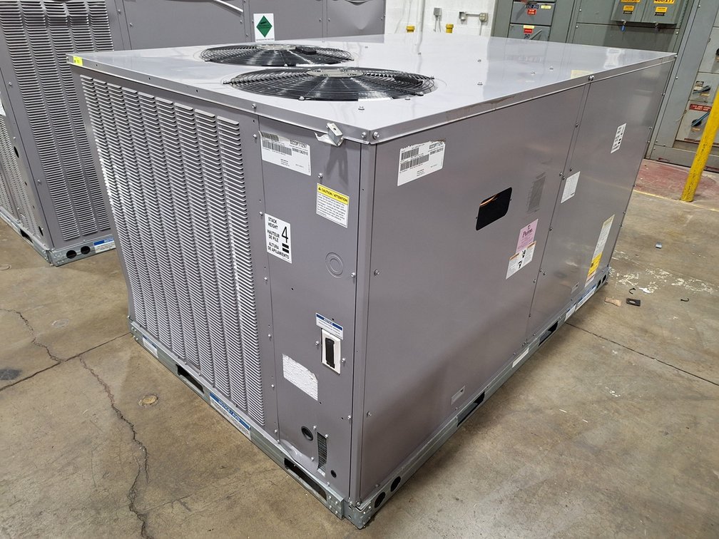 Carrier Weather Command AC Unit, Model: 50FC-M12A2M5A6W1D0, SN: 0223P71297