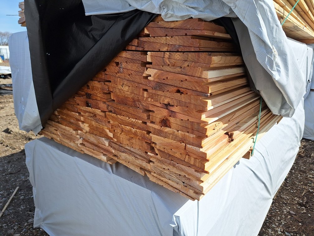 Cedar 5/4"x8" UTIL Rabbeted Bevel Siding KD, 1376 Linear Feet, 717 Sq. Ft.