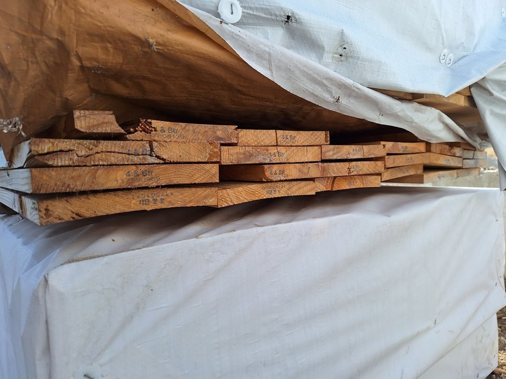 7/8x8"x6' BTR Fence Boards S1S2E Grn, 88 Board Feet
