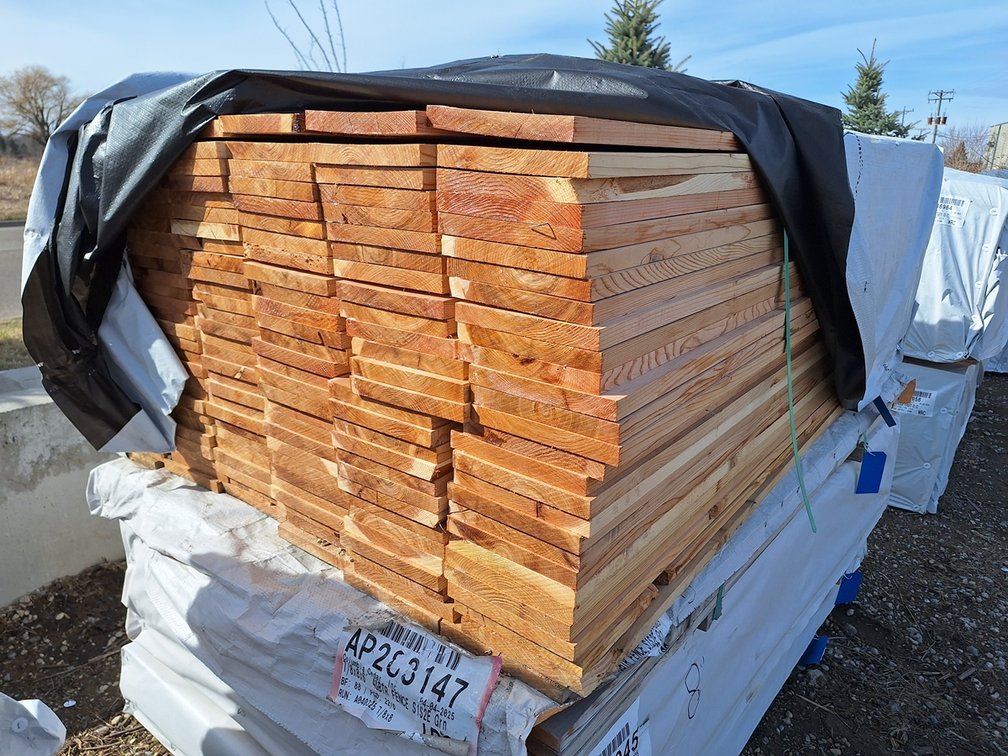 7/8x8"x6' BTR Fence Boards S1S2E Grn, 672 Board Feet