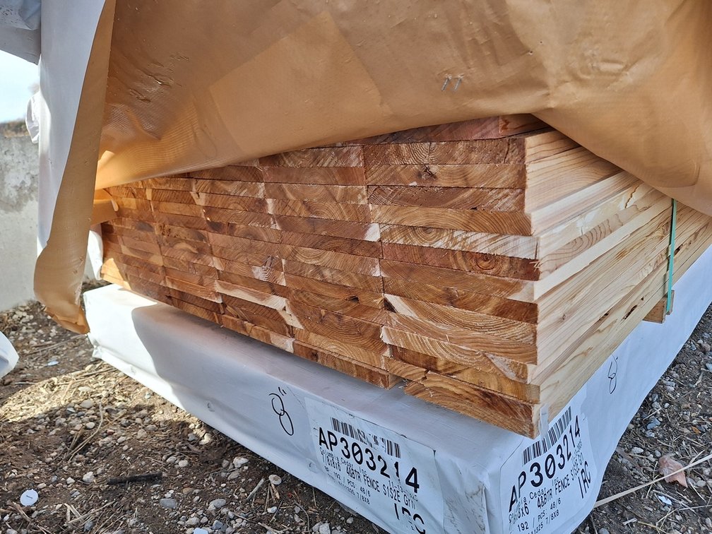 7/8x8"x6' BTR Fence Boards S1S2E Grn, 192 Board Feet