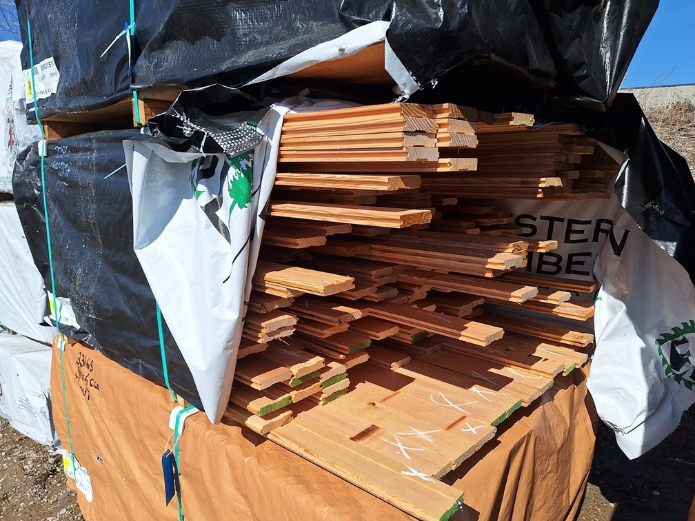 Douglas Fir 1"x4" Flooring Outs KD, 3' to 5' Lengths, 1519 Linear Feet, 396 Sq. Ft.
