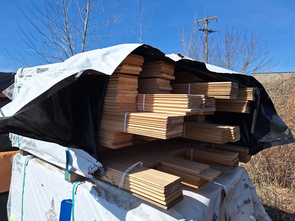 Hemlock 1"x6" C & Better Mix Grain Bead Ceiling KD, 3' to 5' Lengths, 1272 Linear Feet, 543 Sq. Ft.