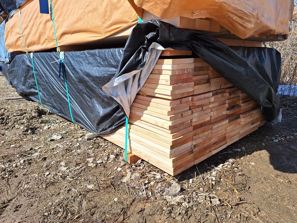 Douglas Fir 1"x6" Surface 4 Sides KD Outs, 6' to 10' Lengths, 1480 Linear Feet