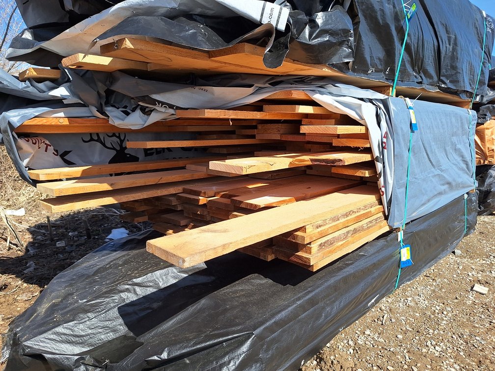 Douglas Fir 1"x6" Full Rough Sawn KD Vert Grain Outs, 6' to 10' Lengths, 1240 Linear Feet