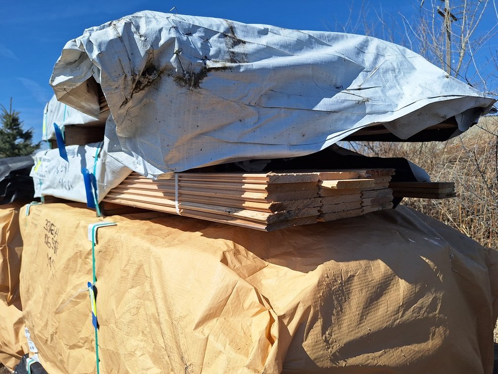 Hemlock 1"x6" C & Better Mix Grain Bead Ceiling KD, 3' to 5' Lengths, 288 Linear Feet, 123 Sq. Ft.