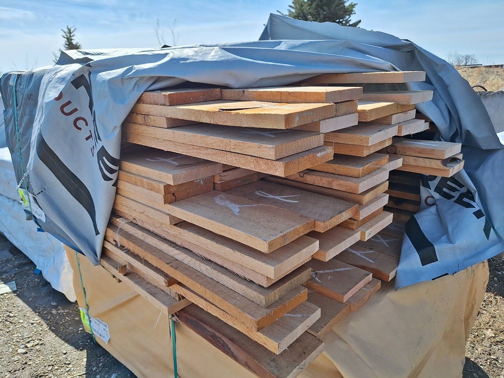 Douglas Fir 1"x6" Full Rough Sawn KD Vert Grain Outs, 3' to 5' Lengths, 669 Linear Feet