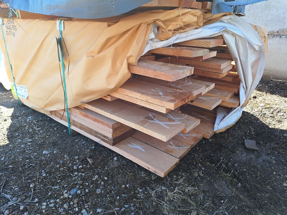 Douglas Fir 1"x6" Full Rough Sawn KD Vert Grain Outs, 3' to 5' Lengths, 666 Linear Feet