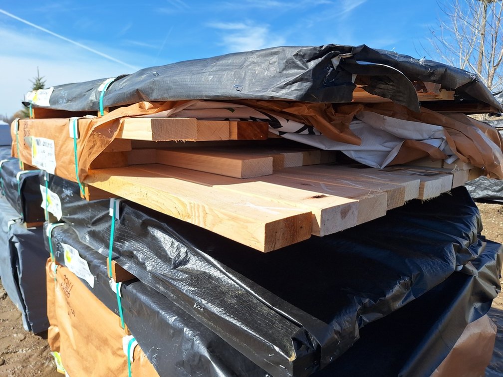 Hemlock 2"x4" S4S KD Outs, 3' to 5' Lengths, 117 Linear Feet