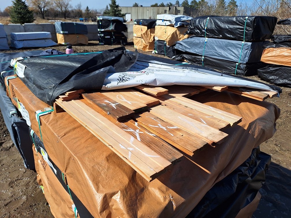Douglas Fir 1"x4" Flooring Outs KD, 3' to 5' Lengths, 141 Linear Feet, 37 Sq. Ft.