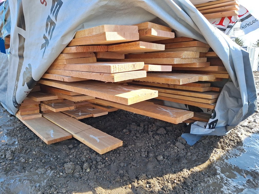 Douglas Fir 1"x6" Full Rough Sawn KD Vert Grain Outs, 6' to 10' Lengths, 1297 Linear Feet