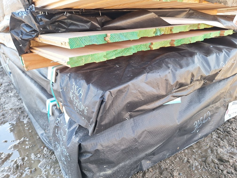 Douglas Fir 1"x4" Flooring Outs KD, 11' to 17' Lengths, 360 Linear Feet, 94 Sq. Ft.