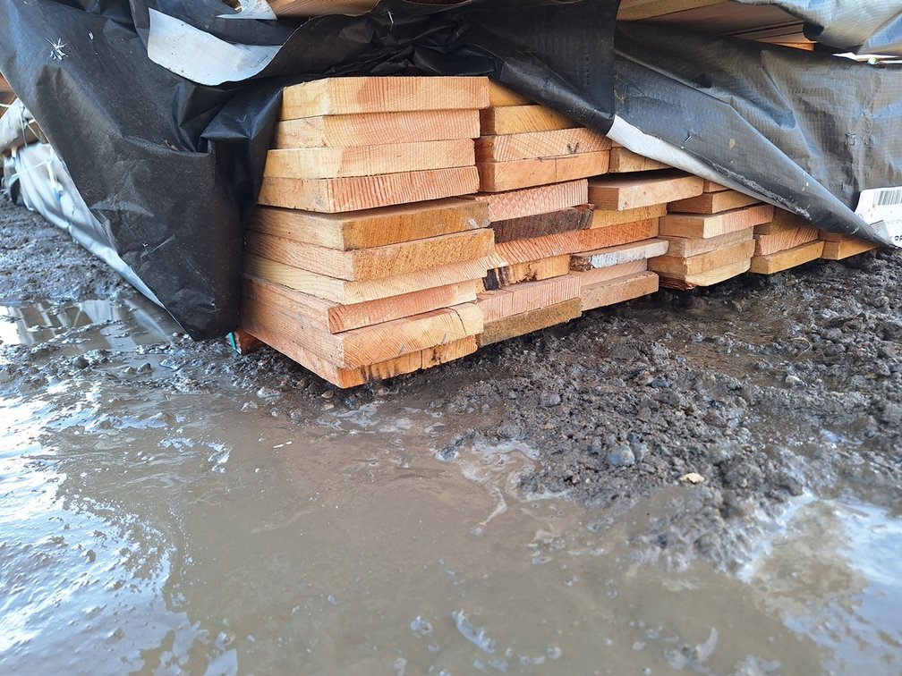 Douglas Fir 1"x6" Full Rough Sawn KD Vert Grain Outs, 10' to 18' Lengths, 851 Linear Feet