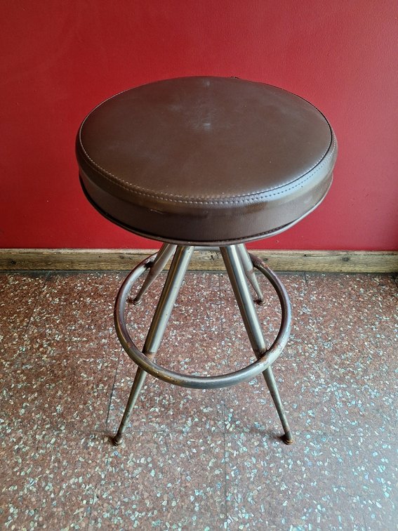 8 Brown Stools