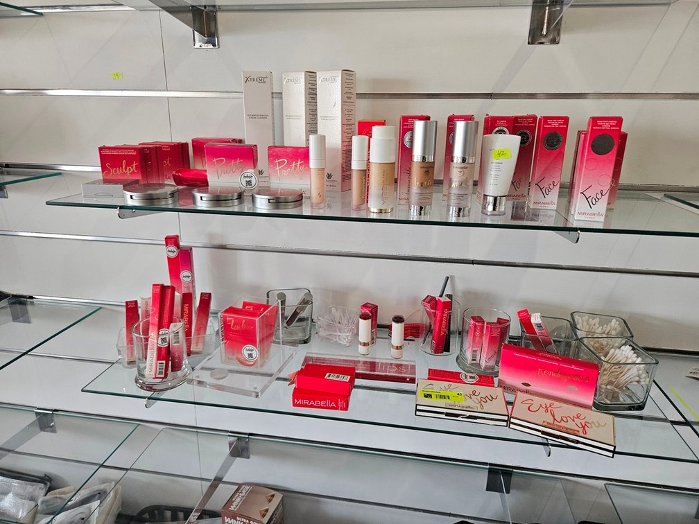 Assorted Beauty Products, More