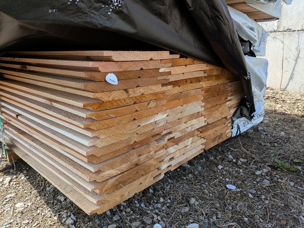 Western Red Cedar 1"x10" Utility Channel Bandsawn KD R/L, 8' Lengths, 688 Linear Feet, 487 Sq. Ft.