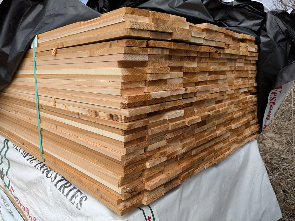 Western Red Cedar 1"x4" Utility S1S2E Grn R/L, 8' to 12' Lengths, 4035 Linear Feet