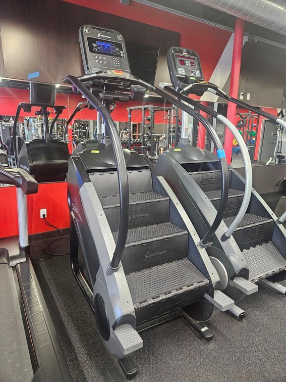 Core Fitness Stairmaster Stepmill, SKU: 9-5250-MUNBPO, SN: SM5250L16160300