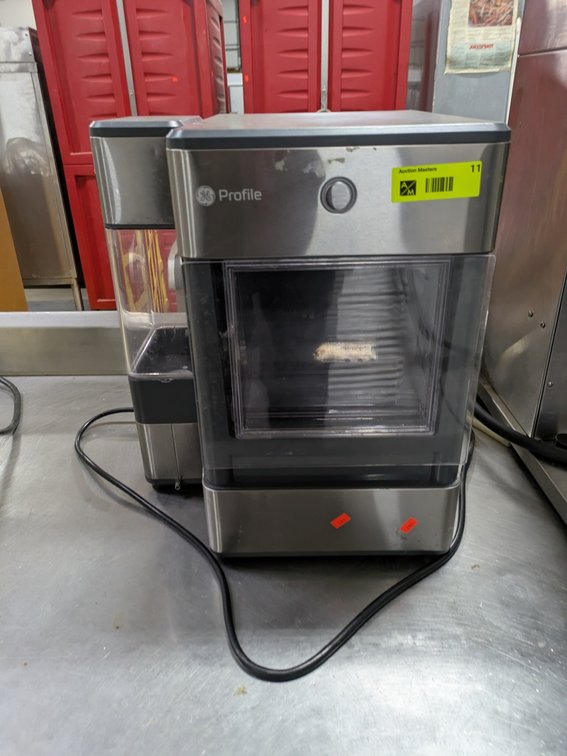 GE Profile Ice Maker, Model: OPAL01GENKT