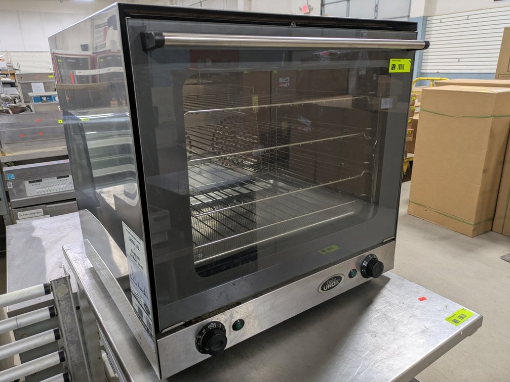 Cadco UNOX SS Countertop Electric Convection Oven, Model: XA030